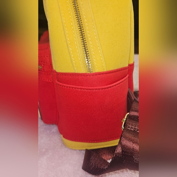 Loungefly Disney Winnie The Pooh Floral Crown Mini Backpack - Picture 6 of 6